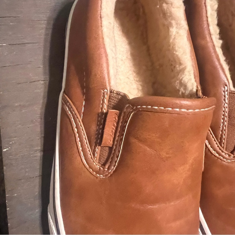 Lugz Women's Tan Fleece Slip-On Loafers - Picture 3 of 8